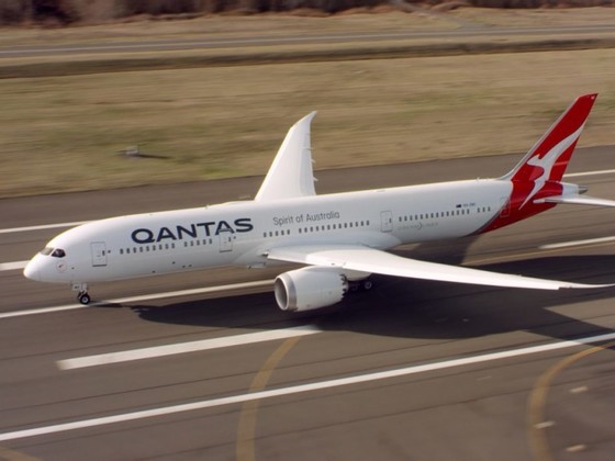 20 Hours Later Qantas Completes Longest Ever Commercial Flight