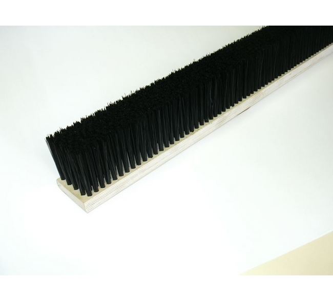 Long-handled Curved Grill Cleaning Brush - Felton Brushes