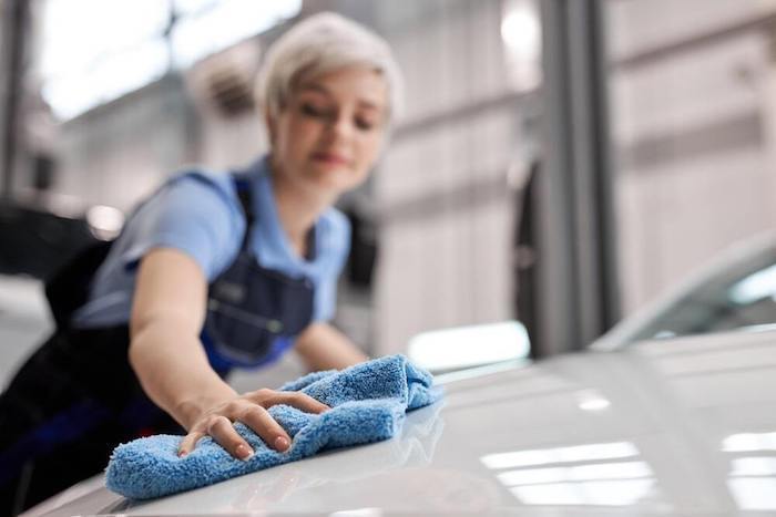 The Best Car Wax for White Cars, According to 34,000+ Customer Reviews