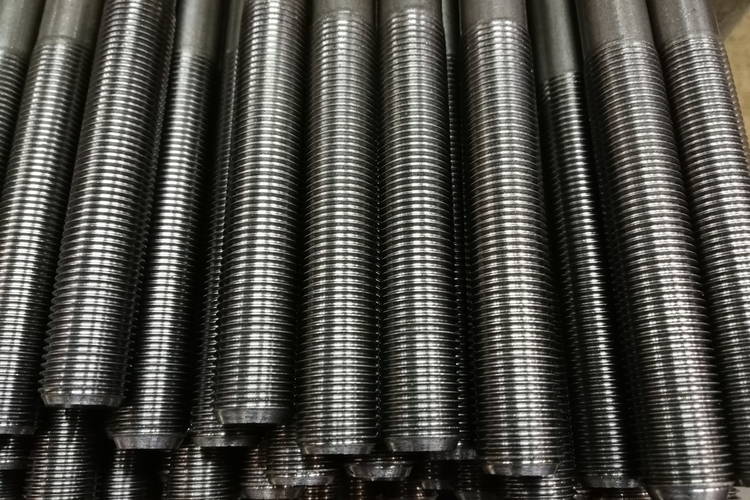 How Does Pitch Diameter Benefit the Thread Rolling Process?