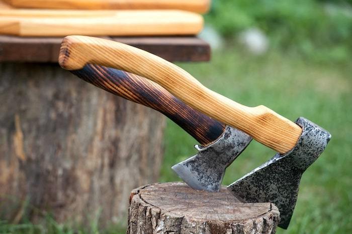 The Artisan - Camping Hatchet - Carving Axe with Sheath -Survival Axe for  Wood Splitting and Chopping - Bushcraft Hatchet - Perfect for Outdoor
