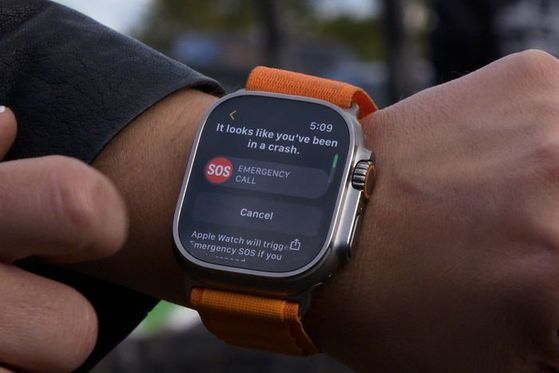 Apple Watch with alert