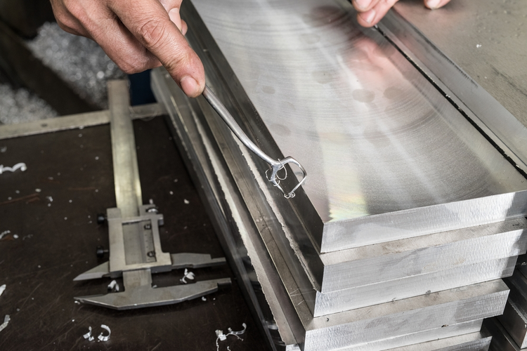 The Unique Benefits of Electropolishing