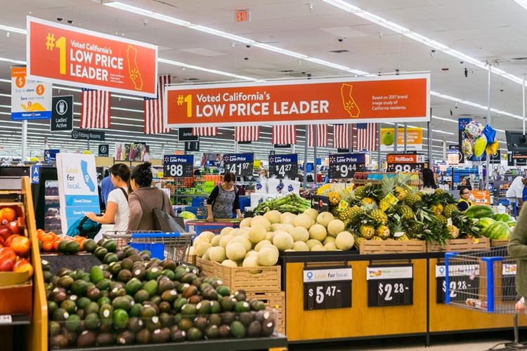 A trip to Walmart's innovation store in Florida reveals new shopping perks