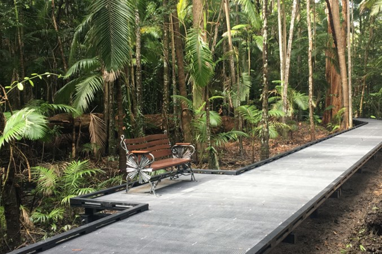 Australian Composite Manufacturer Announces Texas Factory, 300 Jobs