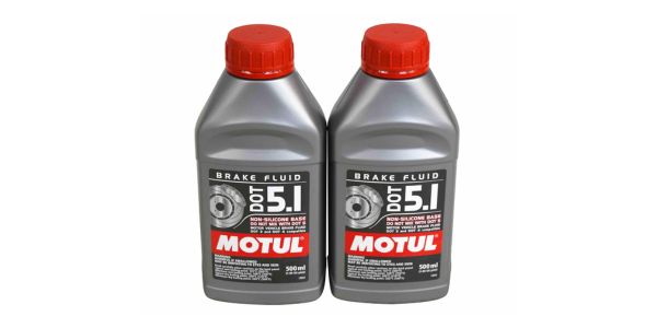 Oscar Brake Fluid DOT 4 LV: Elevating Safety, Unleashing Performance.  Defying Limits with High Boiling Points, Anti-Vapor Lock Features…