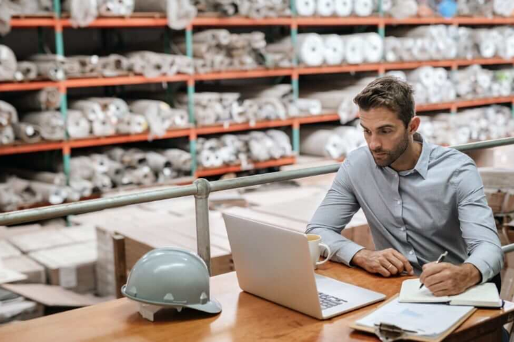 How to Improve Customer Acquisition and Retention by Managing Switching Costs