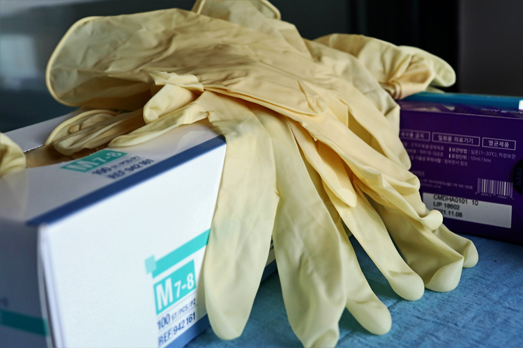 Medical Glove Manufacturer Setting Up in Kentucky Seeks to Hire Veterans