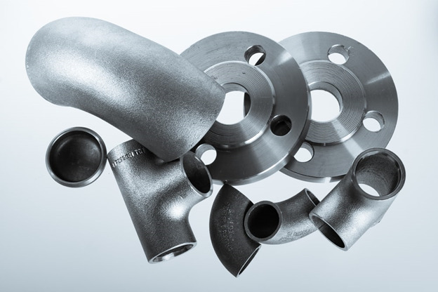 how many types of pipe fittings, standard pipe length, An assortment of pipe fittings including flanges, elbow, tees, and plugs.