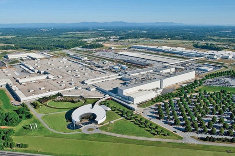 BMW to Expand in South Carolina with $100 Million Logistics Facility