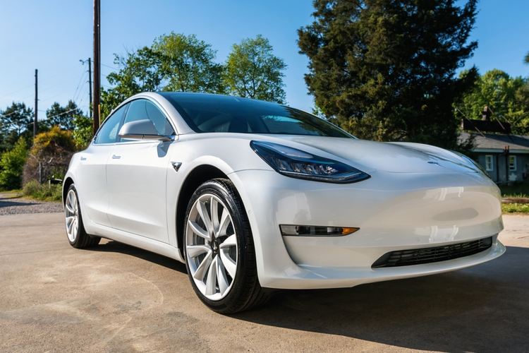 Tesla 3
