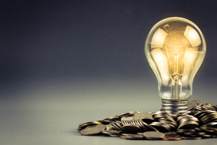 10 Energy-Saving Tips to Reduce Your Energy Costs
