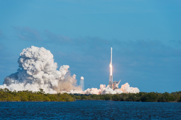 SpaceX Lands First DoD Contract
