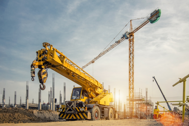 Mobile and tower cranes.