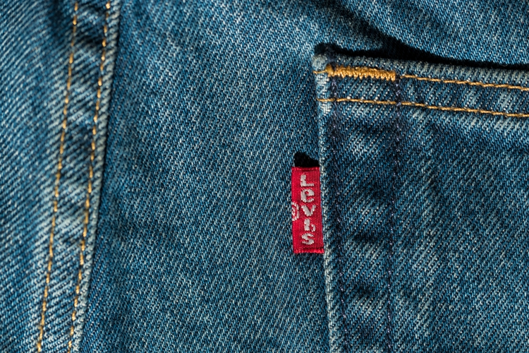 Levi's Plans to Decrease Carbon Emissions