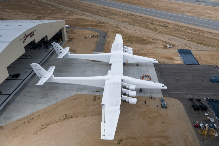 Stratolaunch: The Football Field-Sized Airplane That Could Revolutionize Space Travel